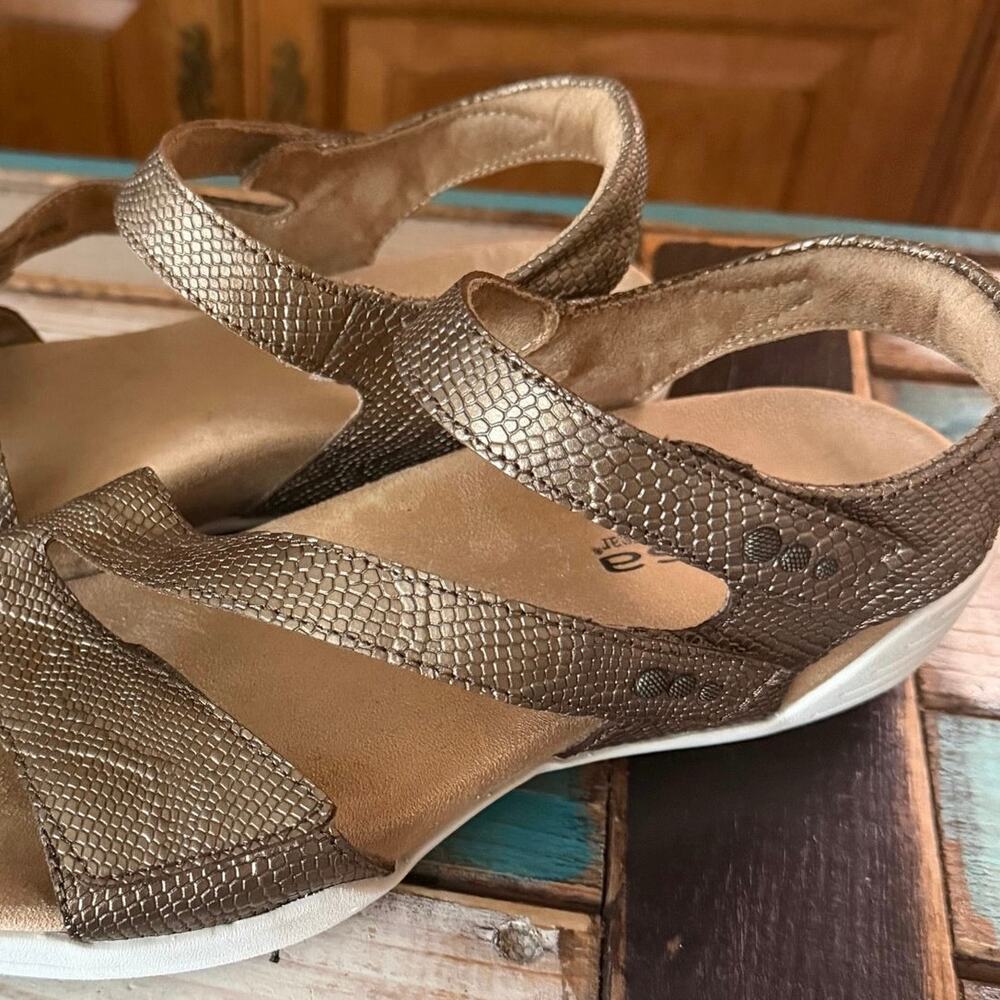 Halsa Denia Snake print Reptile bronze copper ankle strap sandals Women's 9.5 - Picture 4 of 12